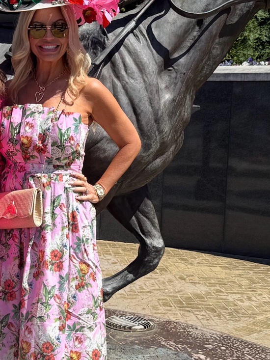 Dresses & Skirts - Derby dress and hat/fascinator pink dress outfit Kentucky Derby 🐎